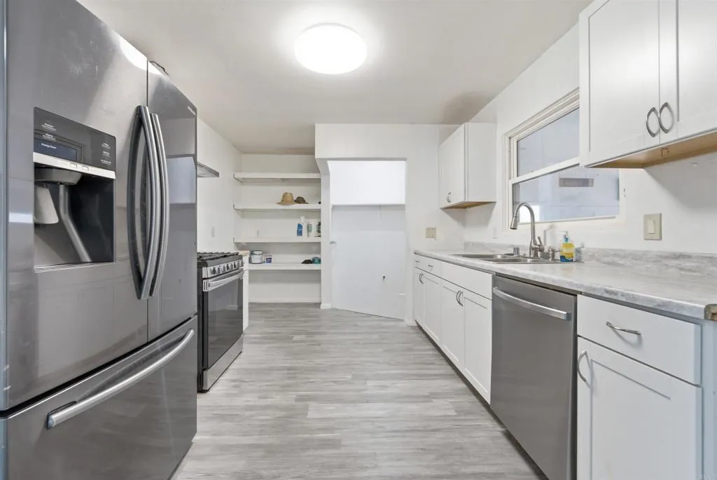 https://cdn.realtyfeed.com/cdn/127/306791532/d89c8f00cb9e8864aabf96e67c21d4a4.webp