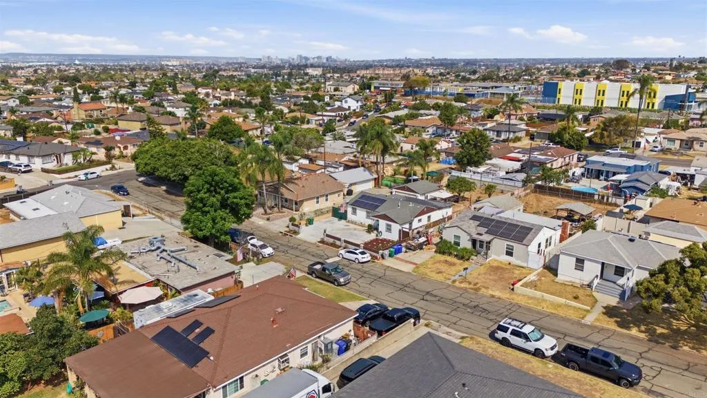 https://cdn.realtyfeed.com/cdn/127/306791532/fb85a0509eafb962b77da14bb295fcab.webp