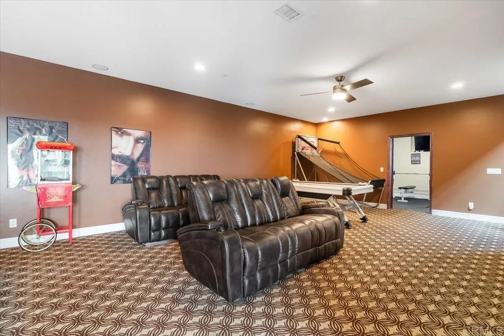 https://cdn.realtyfeed.com/cdn/127/306791574/3df8ac11cf3bdc530fc9f5b05ca30ace.webp