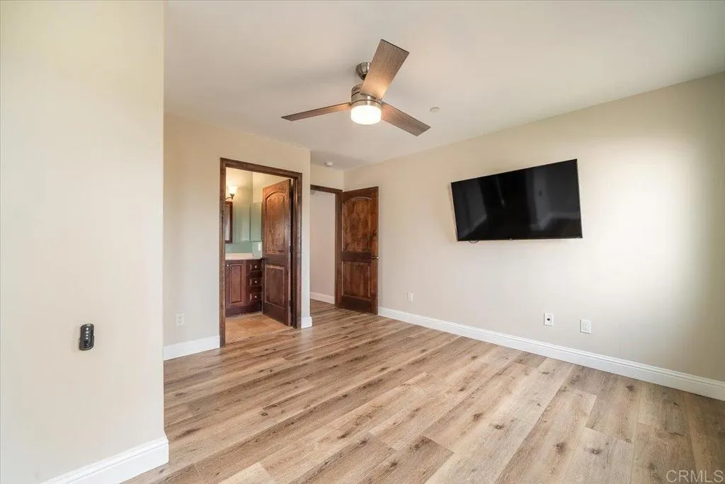 https://cdn.realtyfeed.com/cdn/127/306791574/e9ae3cd4deebd646dd3d78c5a0dc9445.webp