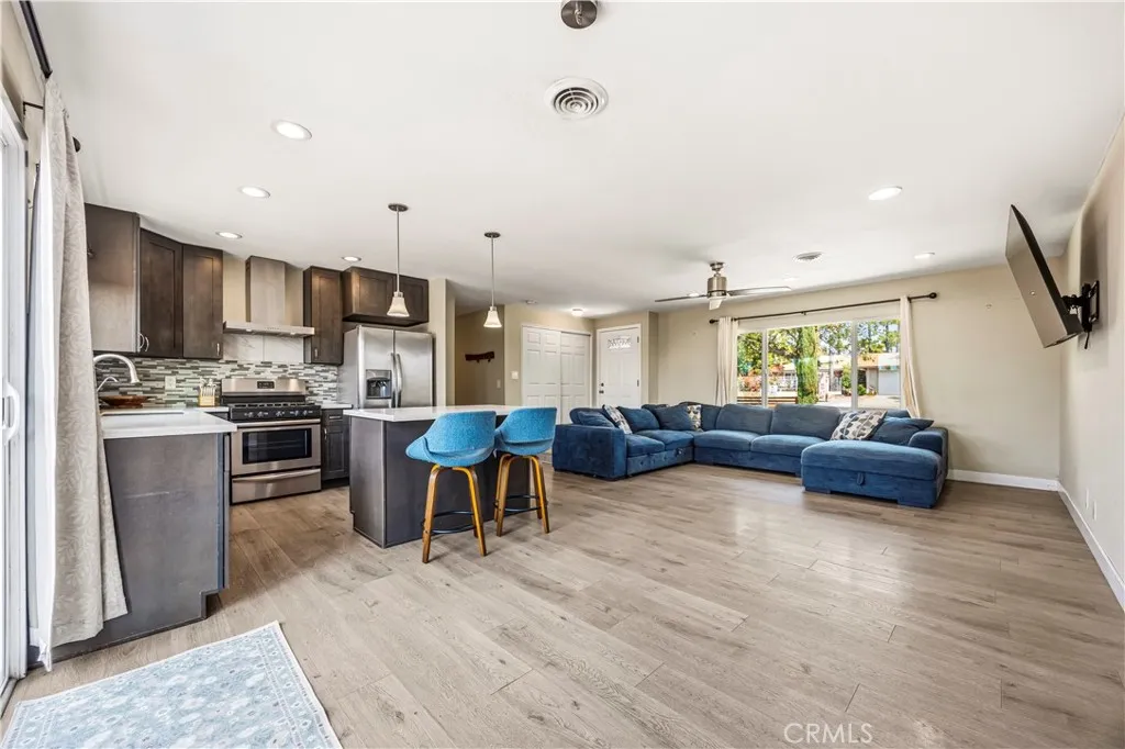 https://cdn.realtyfeed.com/cdn/127/306791601/dfa354b89eea87b0d4b1848be9afd4a7.webp