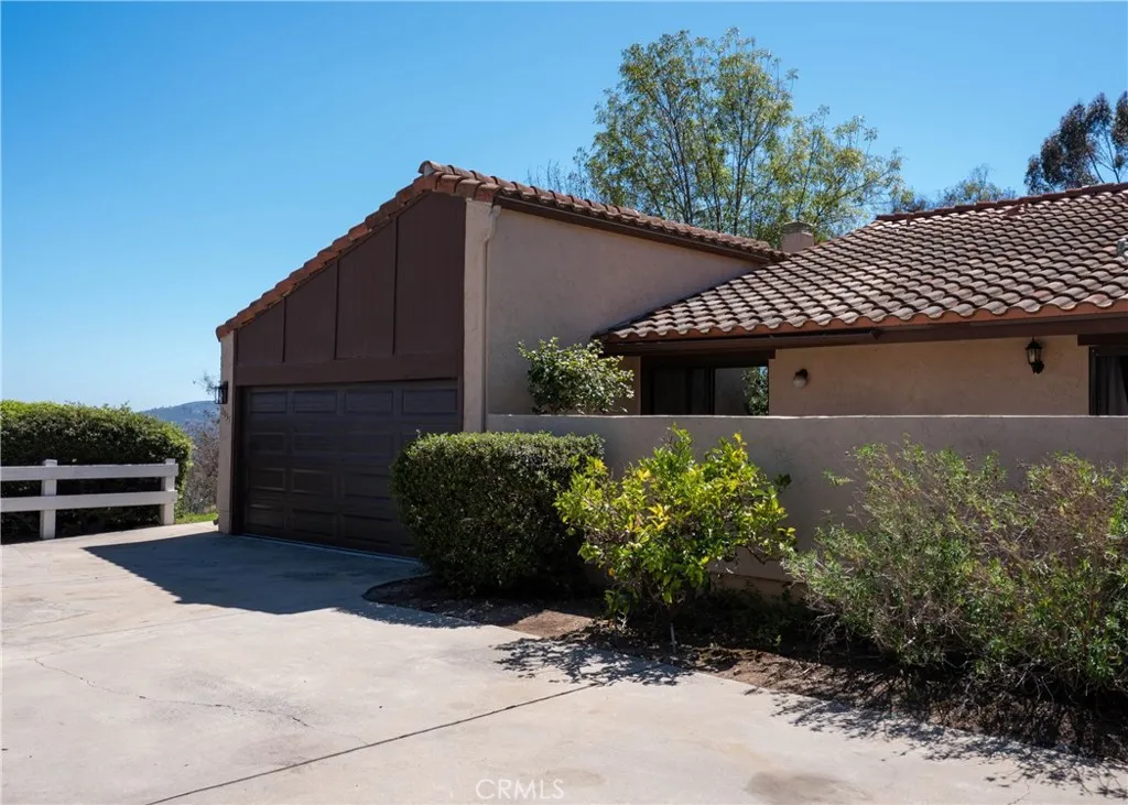 2055 Earl Glen, Escondido, CA 92026 - Main photo, Escondido, CA