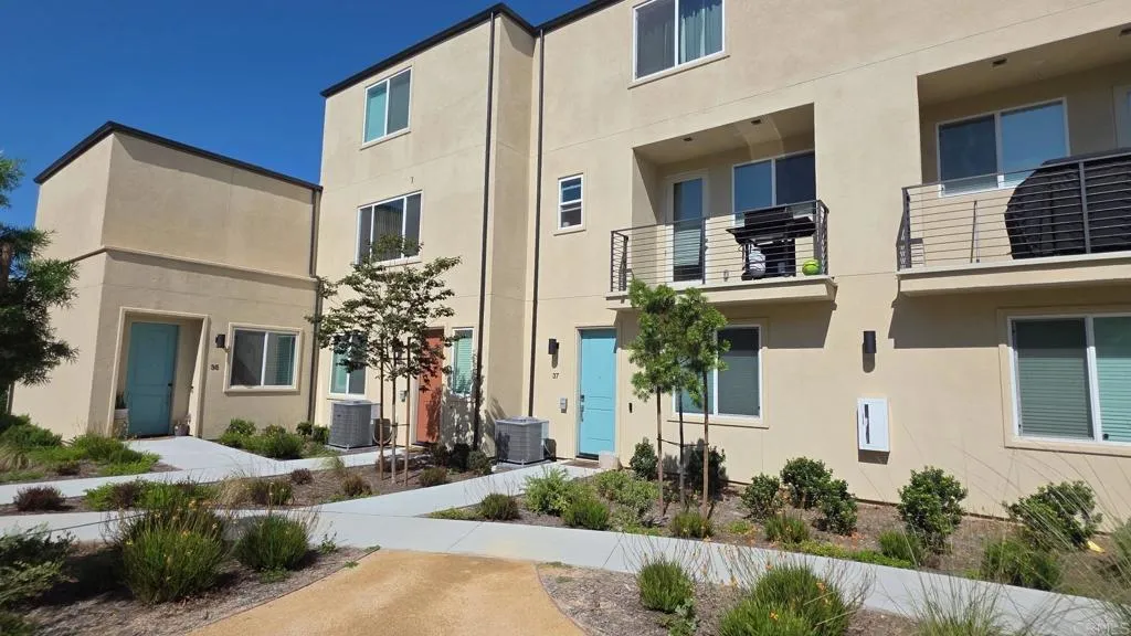 5340 Seacliff Pl 35, San Diego CA 92154