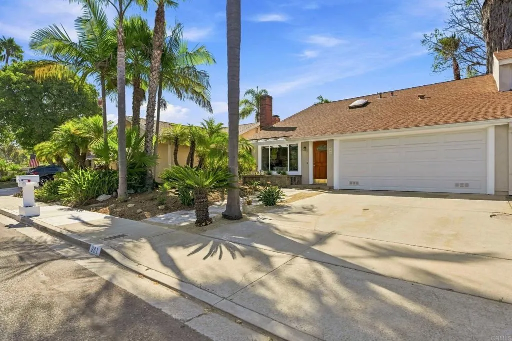 961 Woodlake Drive, Cardiff by the Sea, CA 92007 - Photo 3 of 31, Cardiff By The Sea, CA