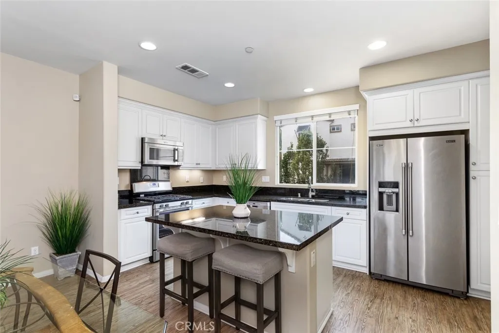 Eastvale, CA 91752
