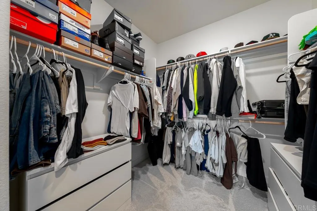 https://cdn.realtyfeed.com/cdn/127/306791834/67af1aec0a8db855bd54658056186af6.webp