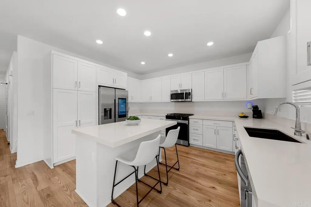 https://cdn.realtyfeed.com/cdn/127/306791834/ba69265381c32a93e3e162103accbbf5.webp