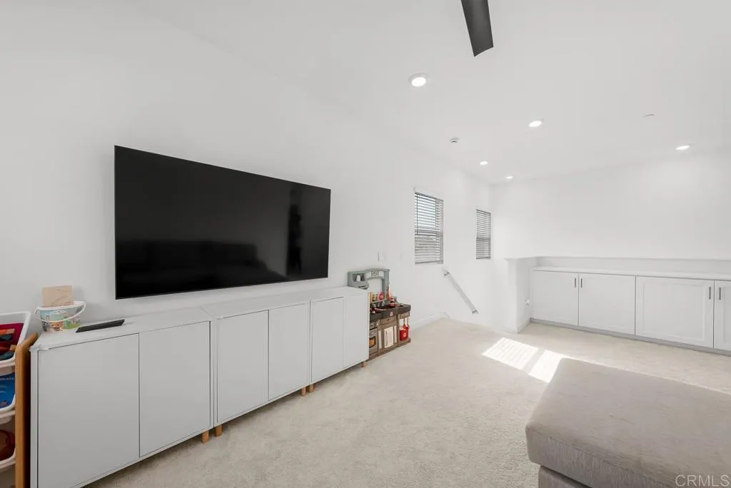 https://cdn.realtyfeed.com/cdn/127/306791834/d810029d9b87cd1f83938b8c7acf87bd.webp