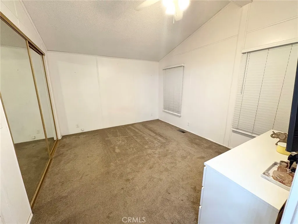 https://cdn.realtyfeed.com/cdn/127/306791852/0c5fab80b58d67a75ff8f6a61c8652cb.webp