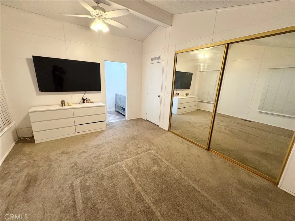 https://cdn.realtyfeed.com/cdn/127/306791852/8fd6a468d7eae53cd1b6f0b7869d65bd.webp