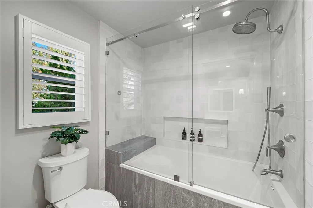 https://cdn.realtyfeed.com/cdn/127/306791855/155a88628cd11baf5d9e76498f6b8aba.webp