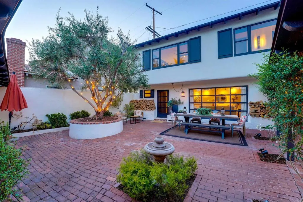 https://cdn.realtyfeed.com/cdn/127/306791876/29609a0013d06295ec419ef46c7282c5.webp