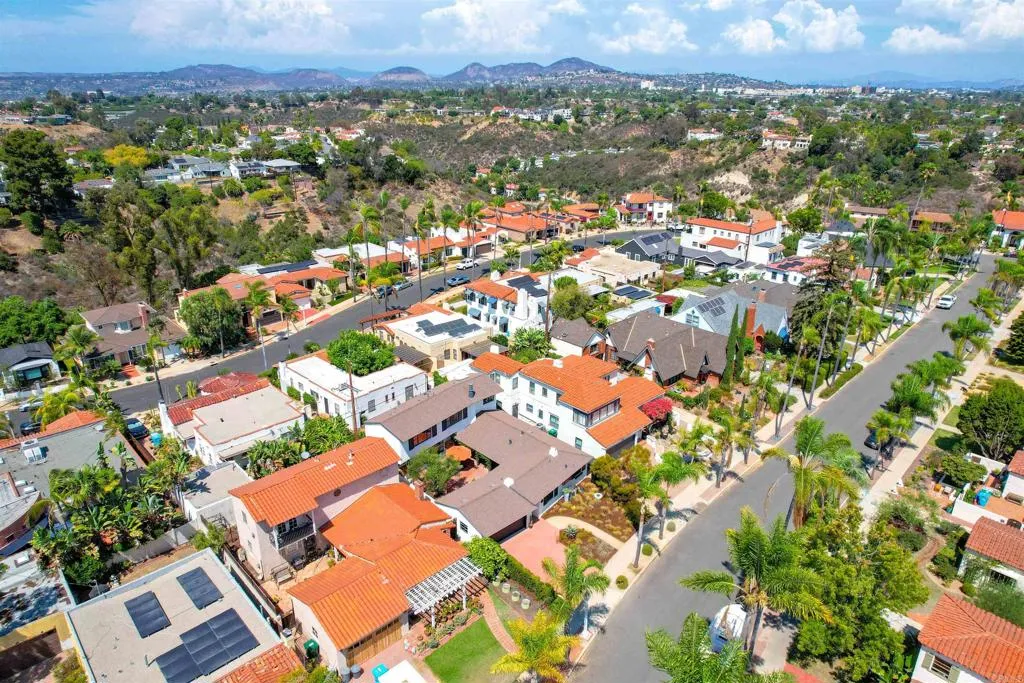 https://cdn.realtyfeed.com/cdn/127/306791876/669d37f0d3fc5381b4c9a6be862be93d.webp