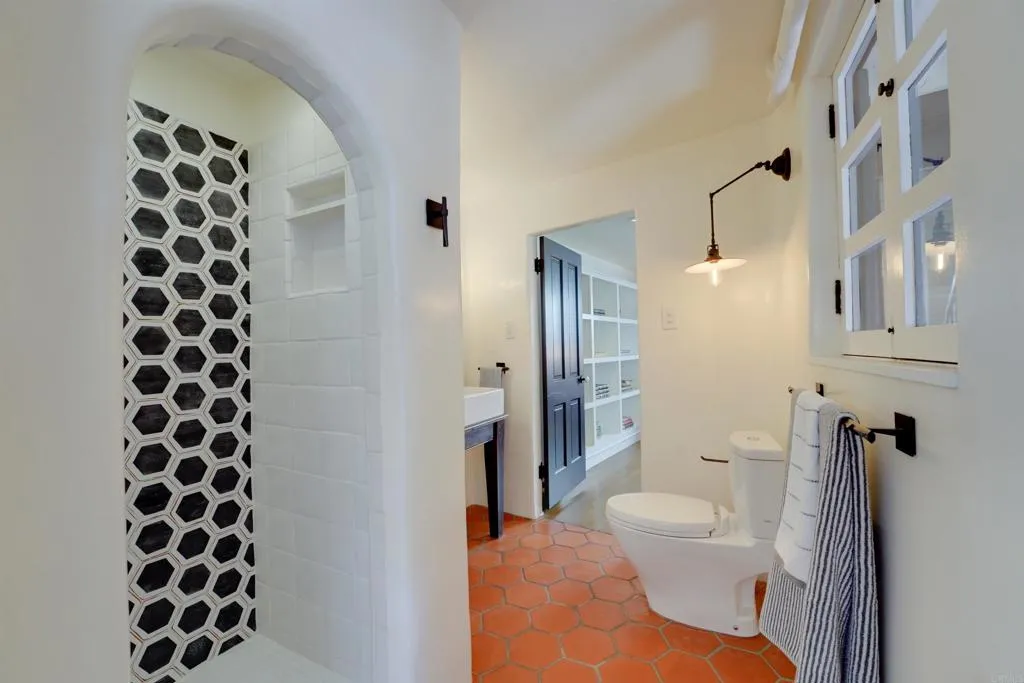https://cdn.realtyfeed.com/cdn/127/306791876/bac6da8fe3e49d74cf14699a92e9003e.webp