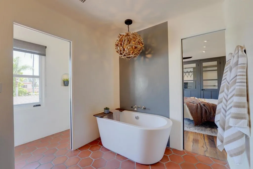 https://cdn.realtyfeed.com/cdn/127/306791876/fe97497f49c4d58a0e9171ebf6e4b8a5.webp