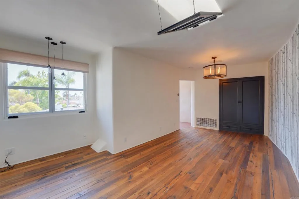 https://cdn.realtyfeed.com/cdn/127/306791876/ffd073526536d6bf03d1a215a905d584.webp