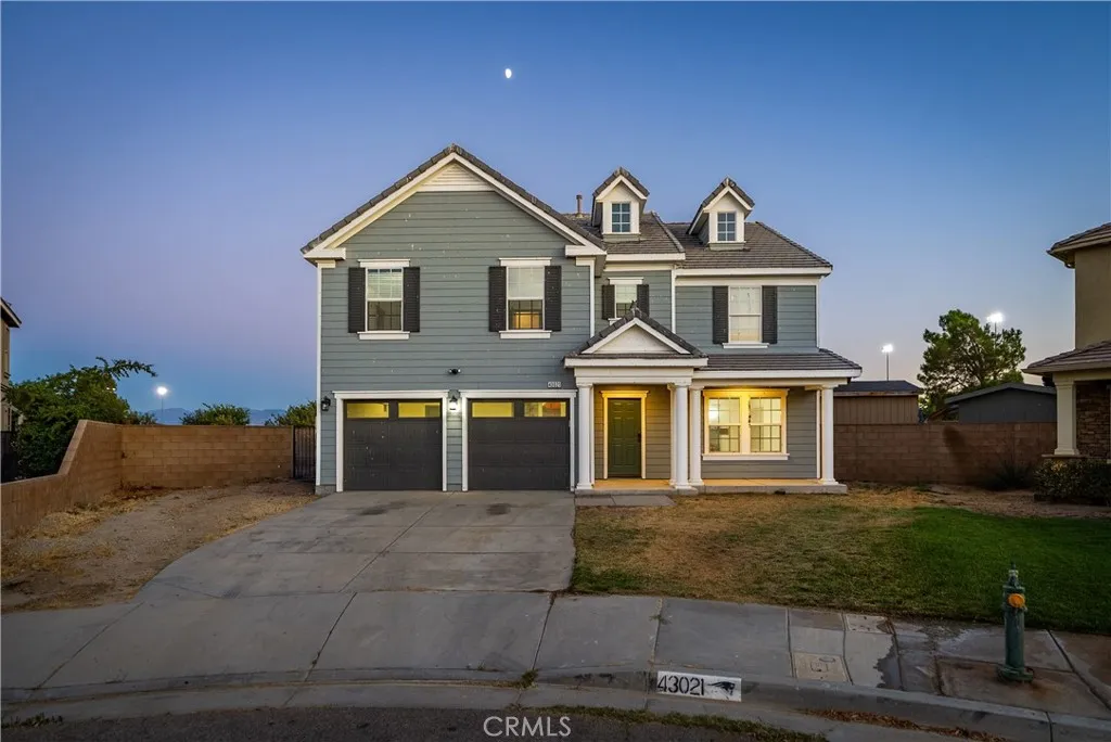 Lancaster, CA 93535