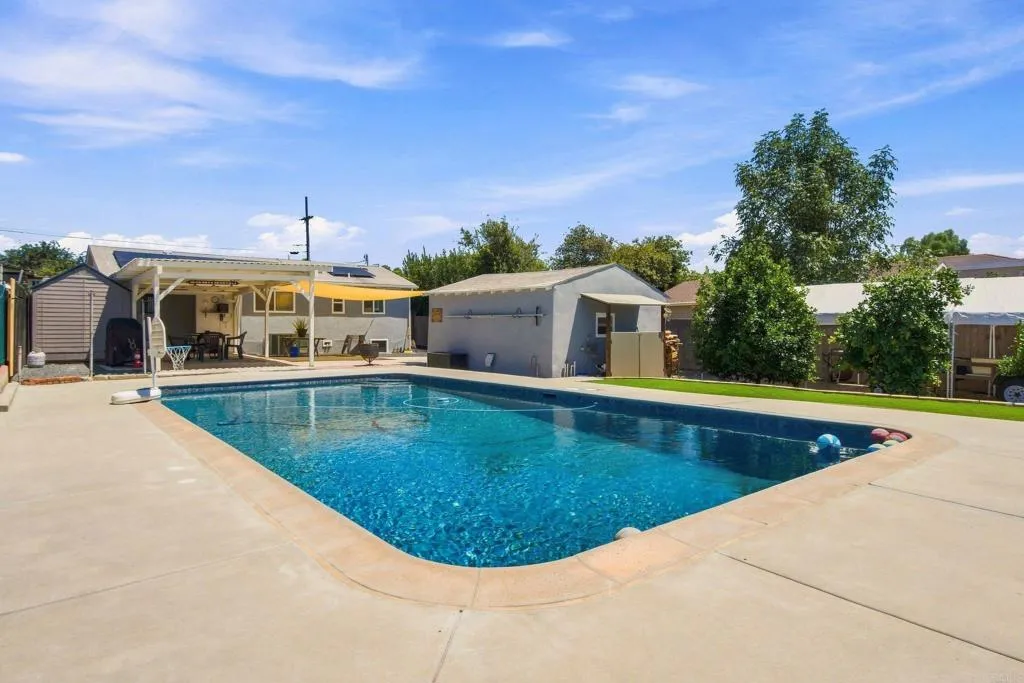 https://cdn.realtyfeed.com/cdn/127/306792022/fc3c0550fdf91e9496611ad393f760bb.webp