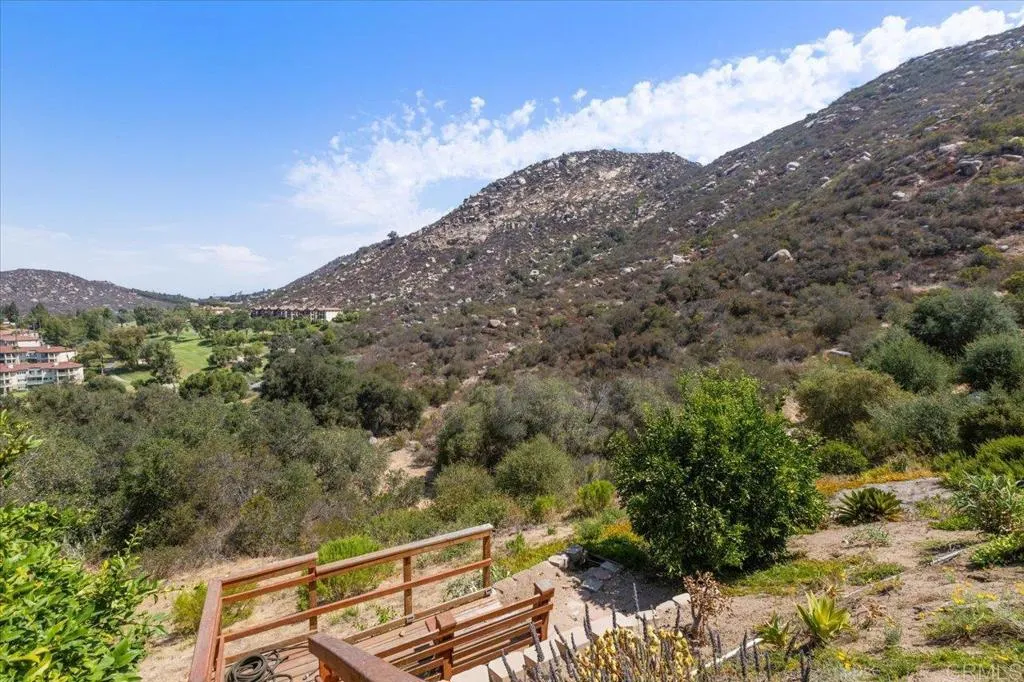 https://cdn.realtyfeed.com/cdn/127/306792024/247121f500a768b6ff2d563f5d69de60.webp