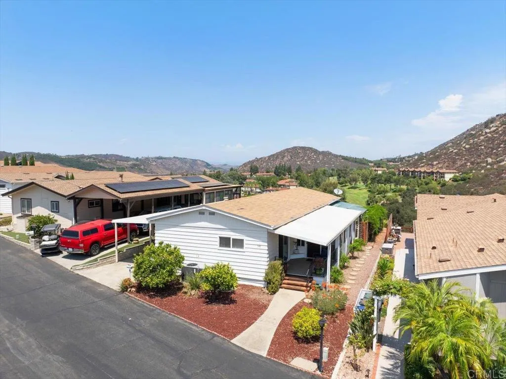 https://cdn.realtyfeed.com/cdn/127/306792024/835fa15652ec5e5c8f5f92b47117a878.webp