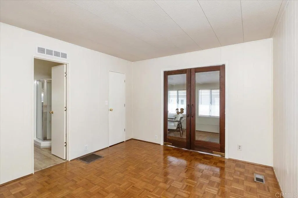 https://cdn.realtyfeed.com/cdn/127/306792024/b49982b75359574e249d900abd7b72c9.webp