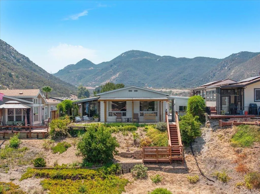 https://cdn.realtyfeed.com/cdn/127/306792024/bd3ad7fa947f7ff6b67167553ad4ff24.webp
