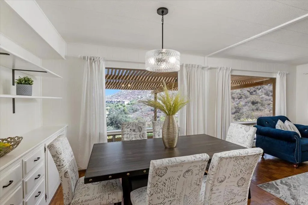 https://cdn.realtyfeed.com/cdn/127/306792024/e71ff003e0d3be657078d75615ece871.webp