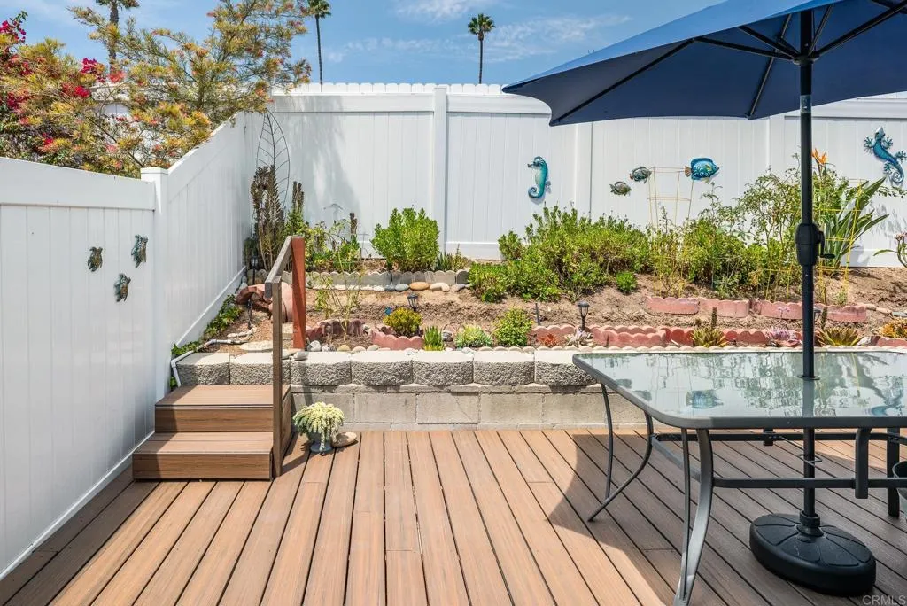 https://cdn.realtyfeed.com/cdn/127/306792052/049c4ee4cafb98816f8b62fac590c9ad.webp