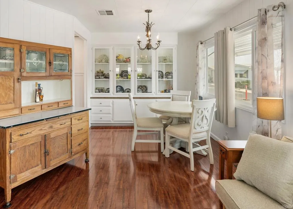 https://cdn.realtyfeed.com/cdn/127/306792052/1aa7c0edb20536fcd582b33597ca6dc8.webp
