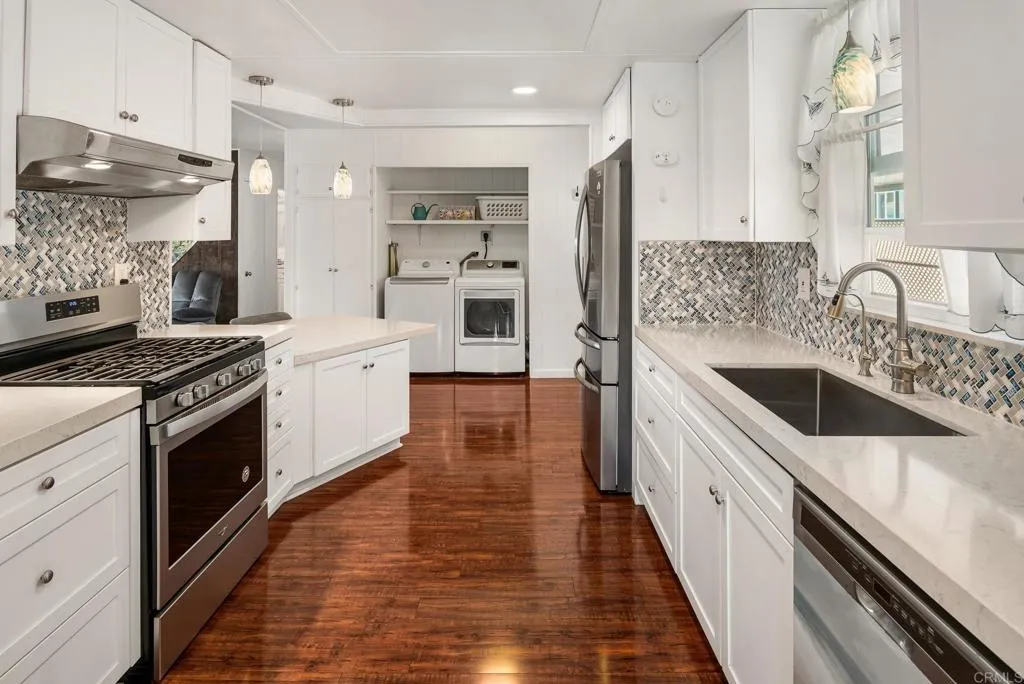 https://cdn.realtyfeed.com/cdn/127/306792052/37168c0e193507b566c4052ba42b7446.webp