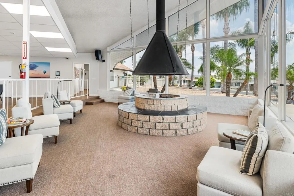 https://cdn.realtyfeed.com/cdn/127/306792052/971693b2075b72805e0a9ee88ee66672.webp