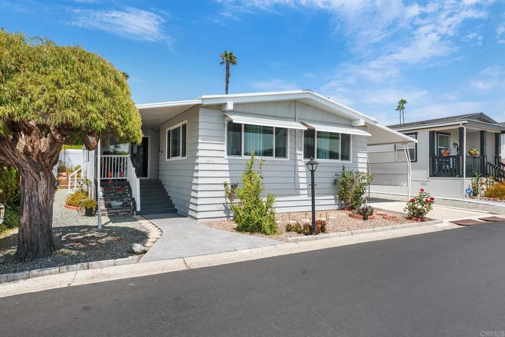 https://cdn.realtyfeed.com/cdn/127/306792052/c33dd3cd112040da3ca81250e81668a6.webp