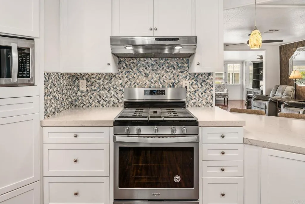 https://cdn.realtyfeed.com/cdn/127/306792052/ecd079060815759a432b3b6f0609f6f9.webp