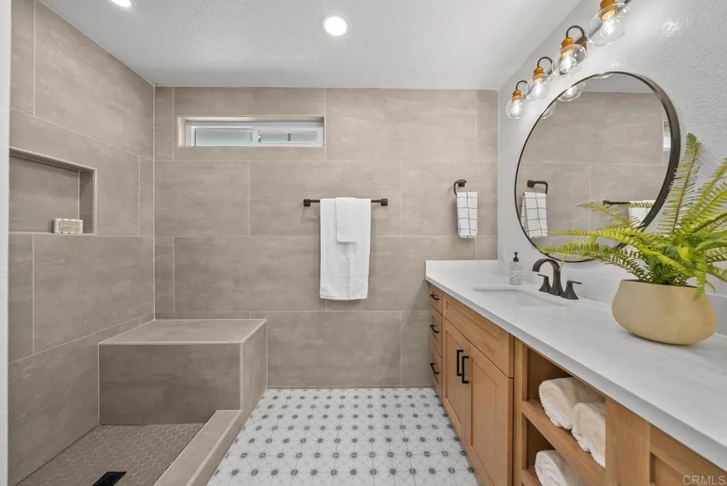 https://cdn.realtyfeed.com/cdn/127/306792070/be5d6f816d07e02e5d1b85a940667d8a.webp