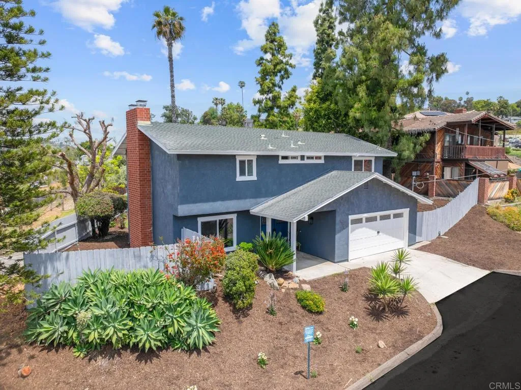 https://cdn.realtyfeed.com/cdn/127/306792070/d3d8d2bc03290c434fd3af6566054dd6.webp