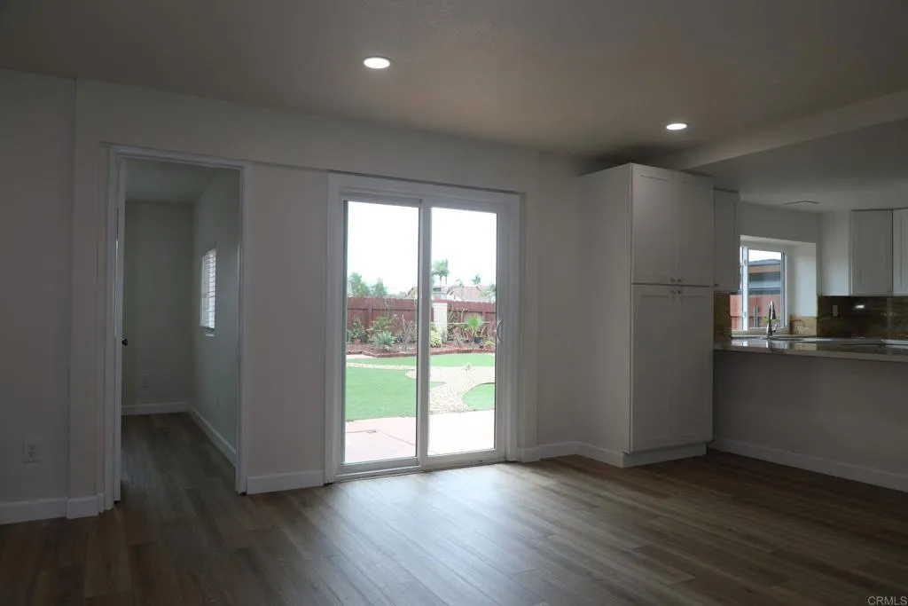 https://cdn.realtyfeed.com/cdn/127/306792071/02987a09a64f54ad3f556c668f0ea721.webp