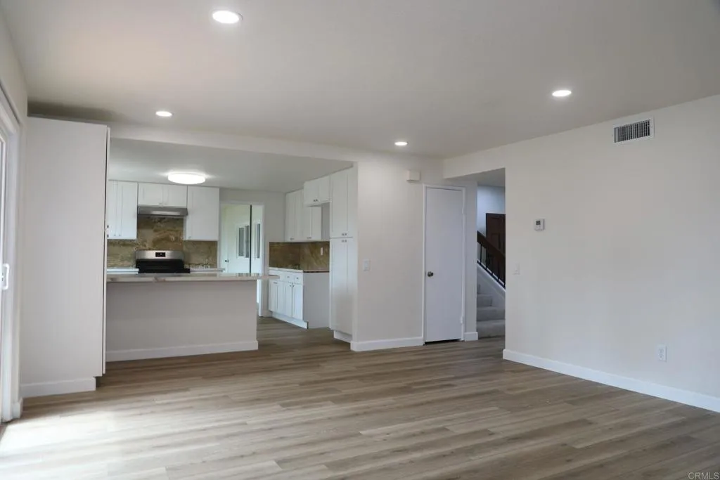 https://cdn.realtyfeed.com/cdn/127/306792071/60736a5f074465e60e5df36b3e2b3df8.webp