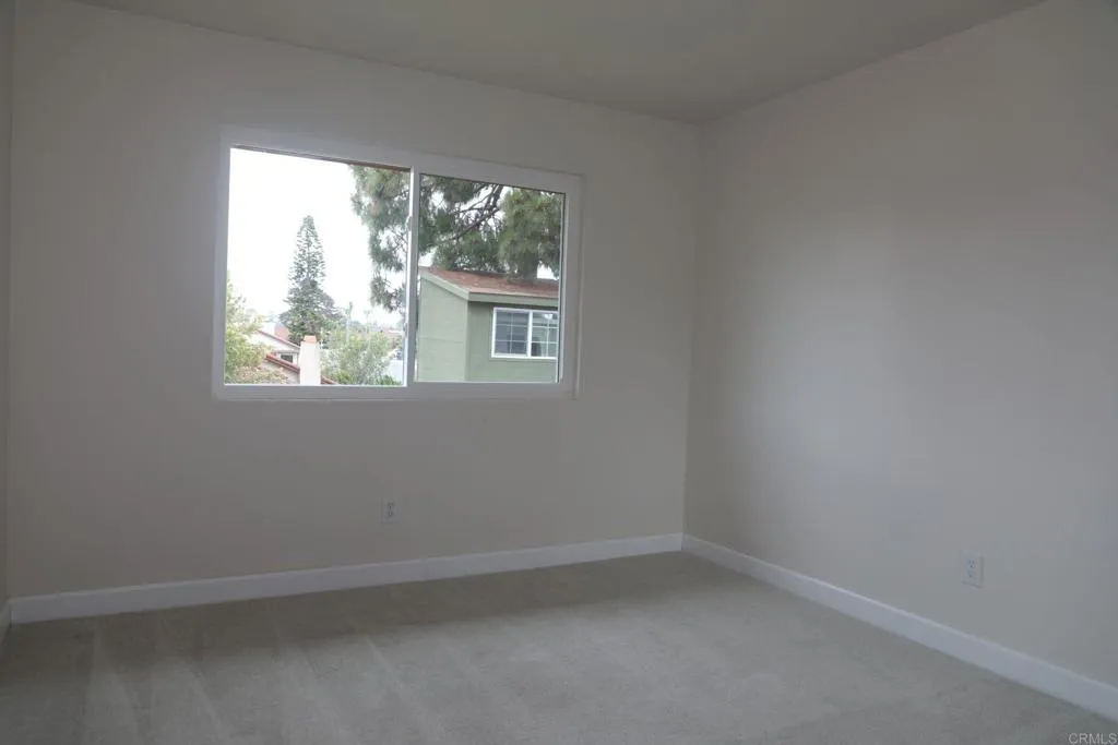 https://cdn.realtyfeed.com/cdn/127/306792071/6f85eaf2129c44d37d98394e5389fd9d.webp