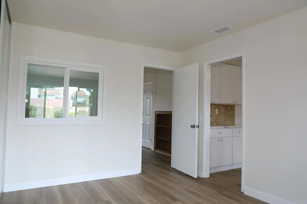 https://cdn.realtyfeed.com/cdn/127/306792071/7fe3495aeff9f82f325dc50133e8a85d.webp