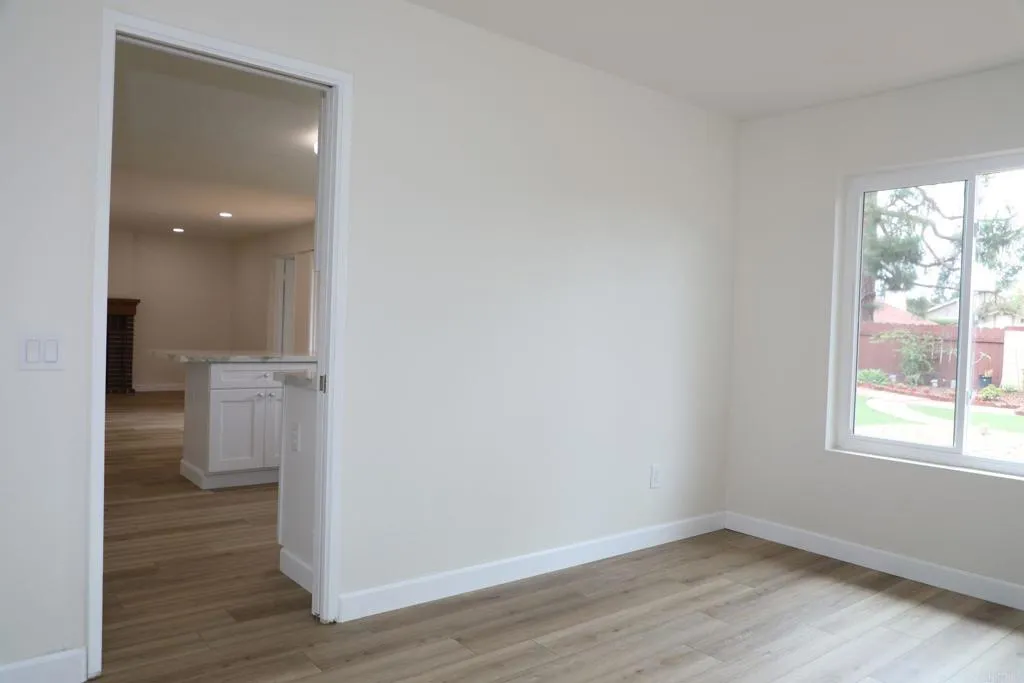 https://cdn.realtyfeed.com/cdn/127/306792071/adf9b118b2814ebe05003ee9967fde56.webp