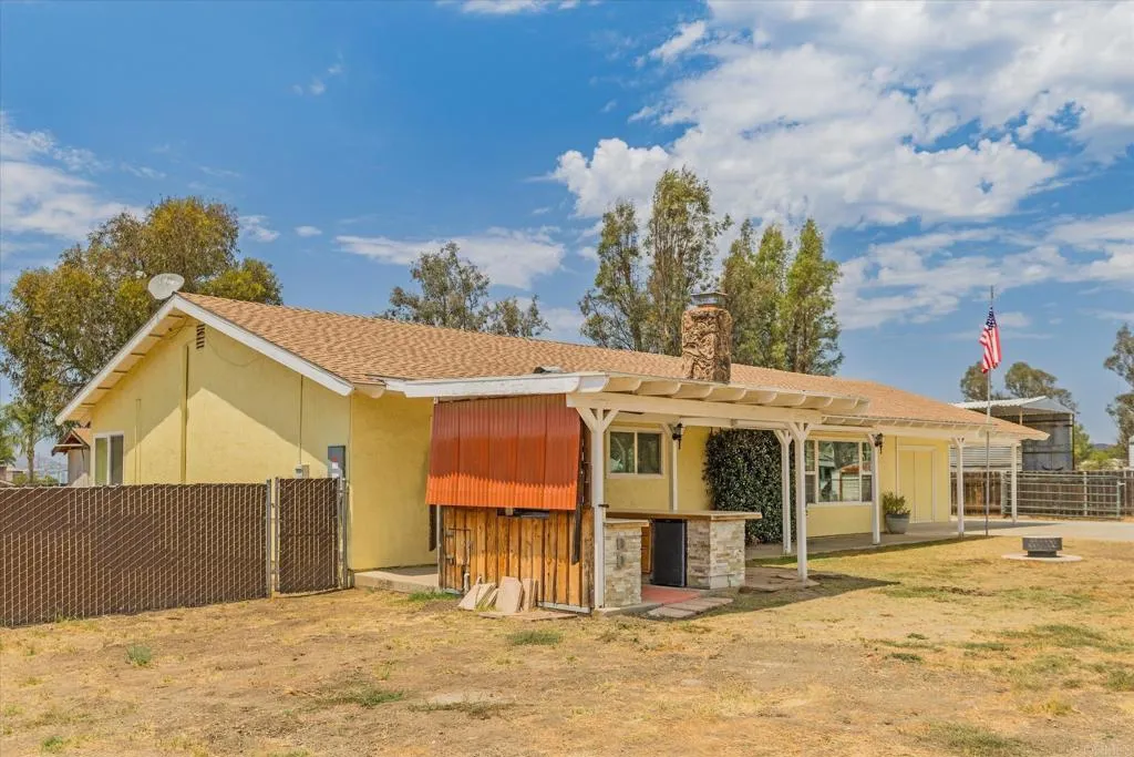 https://cdn.realtyfeed.com/cdn/127/306792074/1b12e8515f0669d3460895aaccc171fd.webp