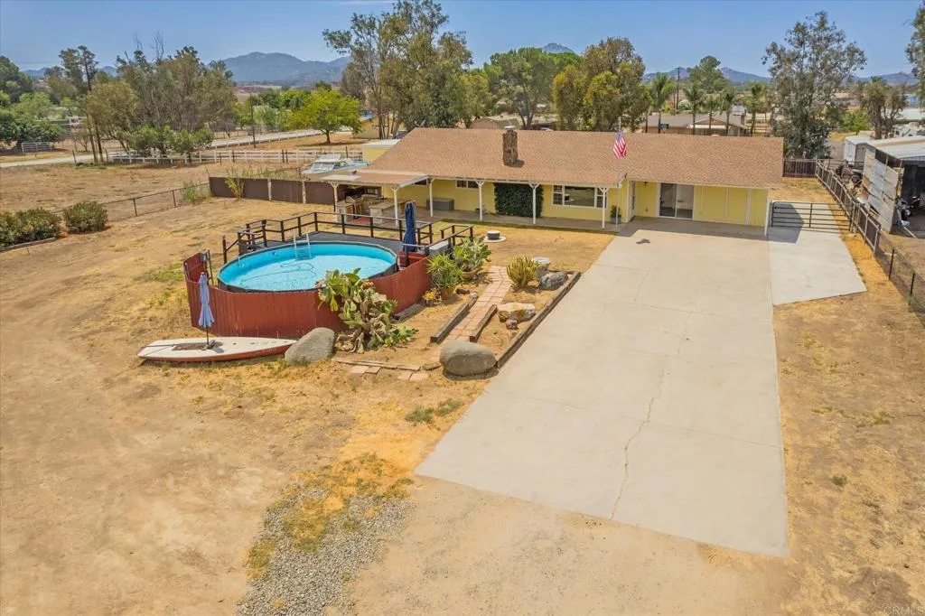 https://cdn.realtyfeed.com/cdn/127/306792074/36e510efefddc3680760947a802f5f28.webp