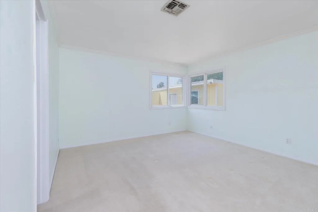 https://cdn.realtyfeed.com/cdn/127/306792074/b293ae654a098a4f514c91984fa81f8c.webp