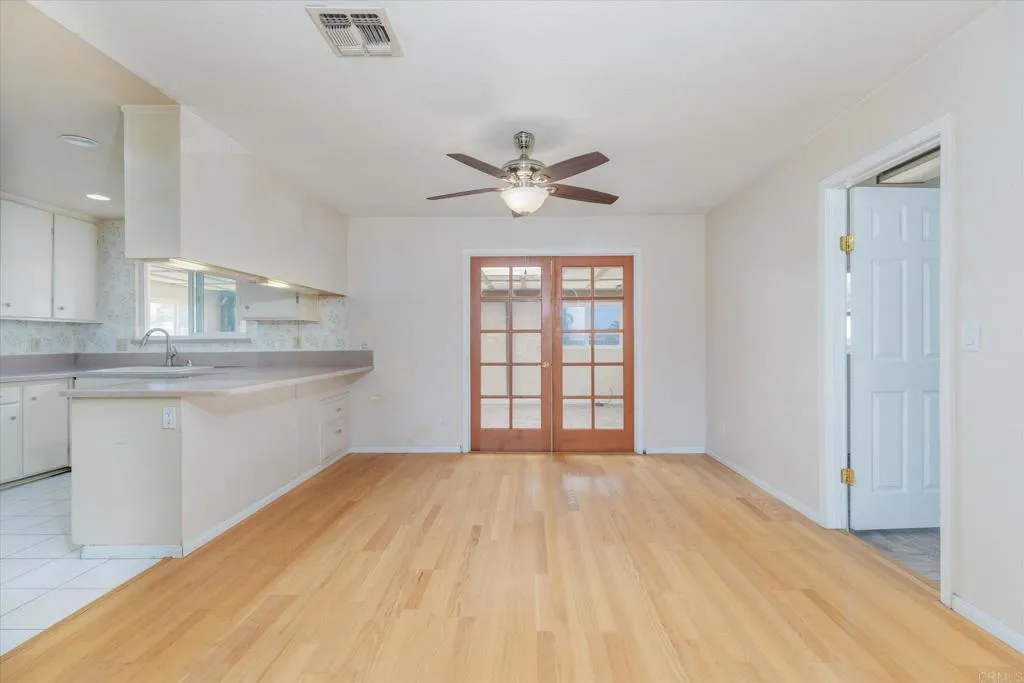 https://cdn.realtyfeed.com/cdn/127/306792074/bbe2b65bf97d319b091560f5e192bb2f.webp