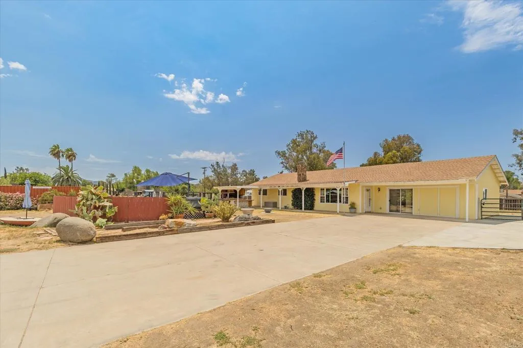 https://cdn.realtyfeed.com/cdn/127/306792074/d9f4e873380ede9275a40f4c0593af0f.webp