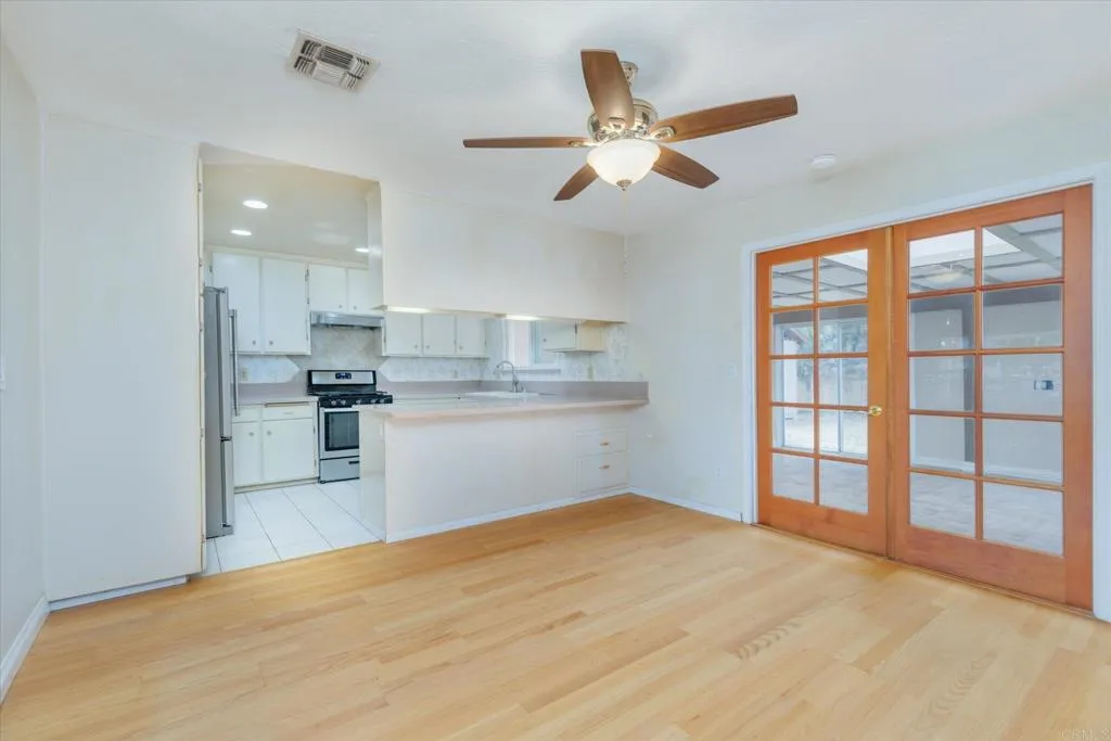 https://cdn.realtyfeed.com/cdn/127/306792074/db0c6a9daeb0b16171317cb60cdbc0c4.webp