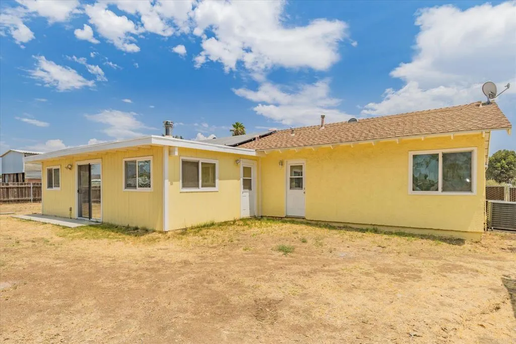 https://cdn.realtyfeed.com/cdn/127/306792074/e434e3c21d2564c0aabd062a466a6192.webp