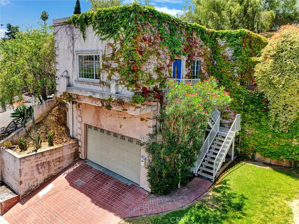 Los Angeles, CA 90032