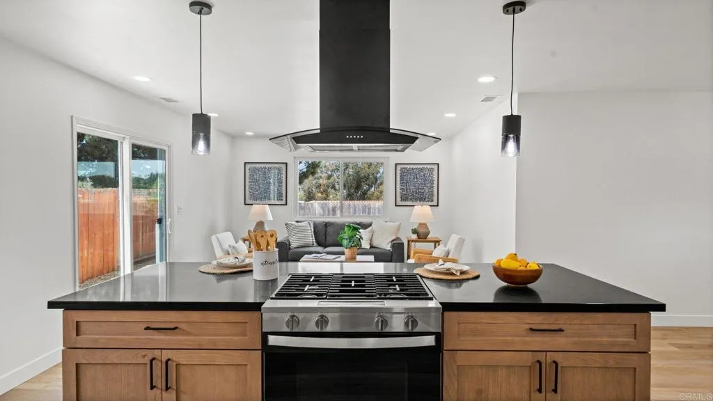 https://cdn.realtyfeed.com/cdn/127/306792131/3829b2b8f5acf0a7e5c182a0d4e4fa1c.webp