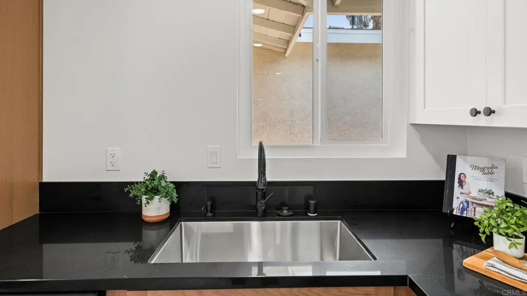https://cdn.realtyfeed.com/cdn/127/306792131/644f7b82d6fb19d8f0a849b655f46f92.webp